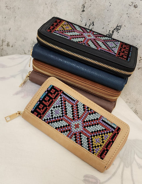 Bohemian Embroidered Zip Wallet – Women's Ethnic PU Leather Long Organizer