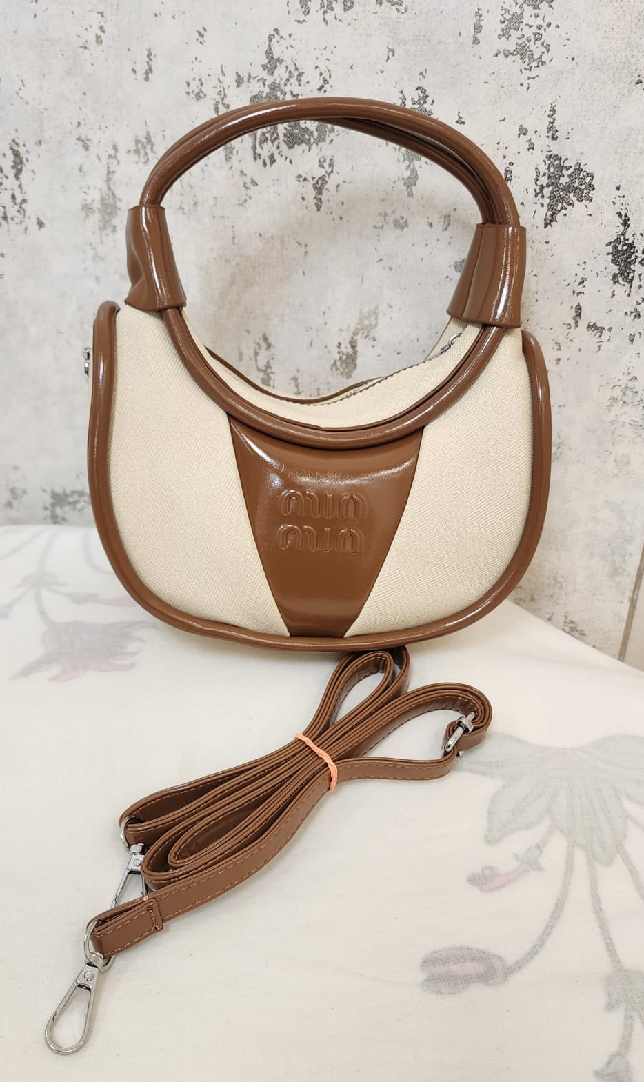 Vintage Canvas & Leather Shoulder Bag – Women's Designer Crossbody Handbag